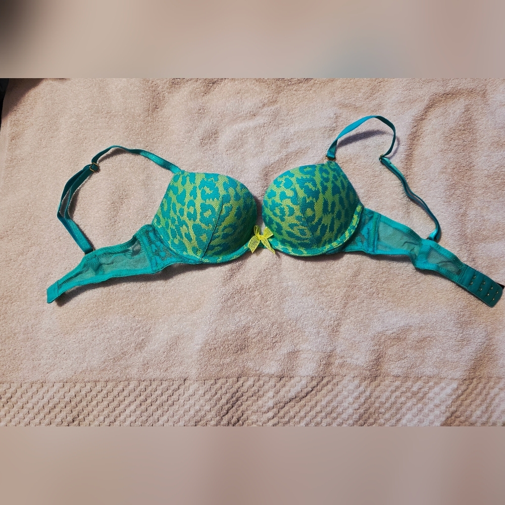 Victoria's Secret Teal and Lime Animal Print Bra